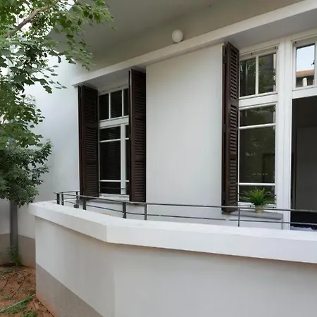 Boutique Patio Apartments Next To Rothschild Blvd Tel Aviv Exterior photo