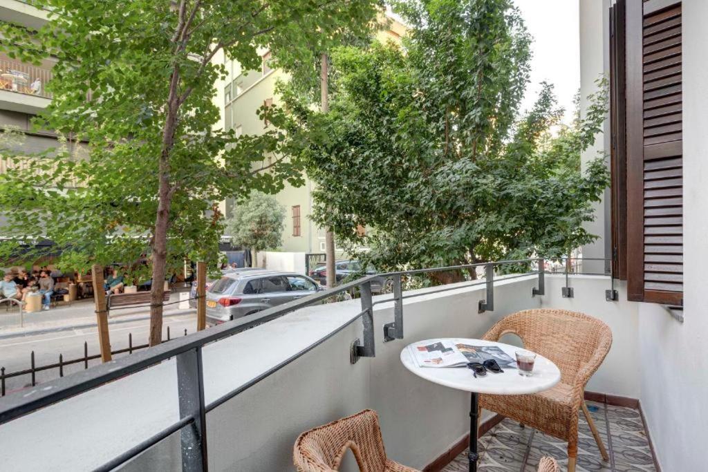 Boutique Patio Next To Rothschild Blvd Apartment